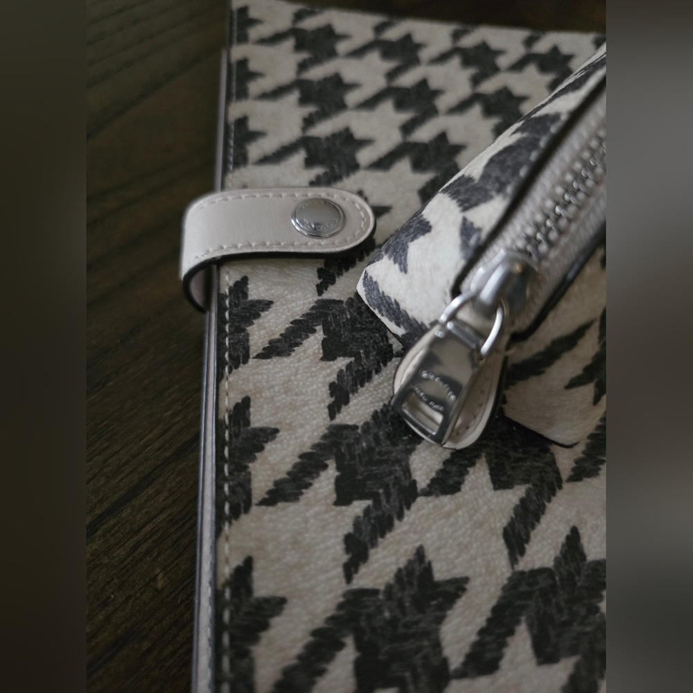 COACH Houndstooth Print Notebook & Pencil Case SET Silver/Cream/Black NWOT - Picture 14 of 14